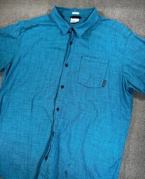 Columbia Mens XL Teal Blue Plaid Short Sleeve Button Up Shirt Regular Fit